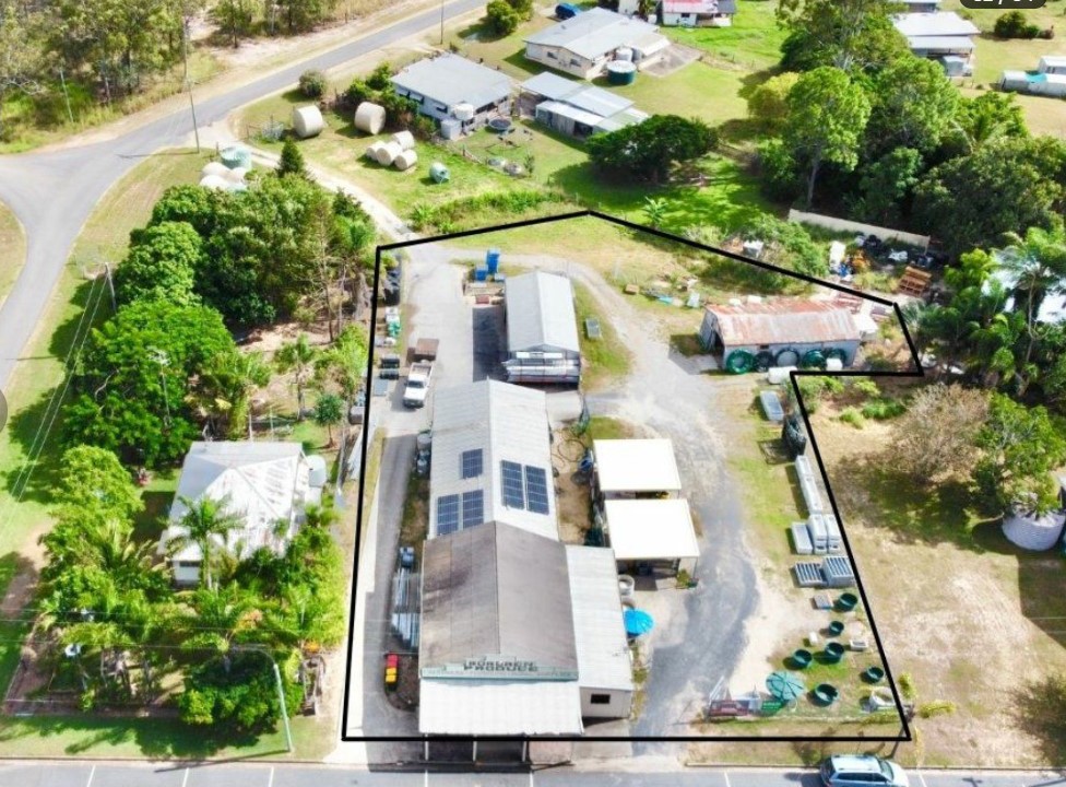 Bundaberg Commercial Freehold produce business with adjoining rental property